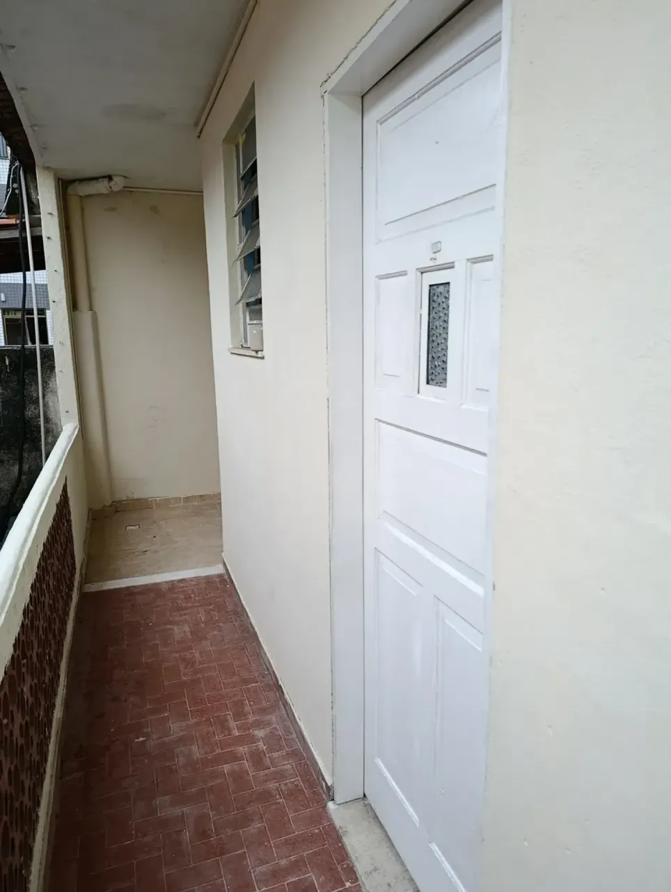 Unfurnished apartment-house with 1 bedroom and 1 bath