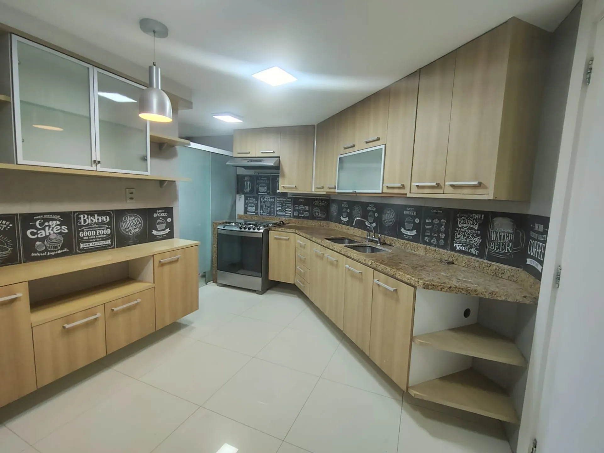 Apartamento de 3 quartos com cozinha separada e 2 vagas — photo 13