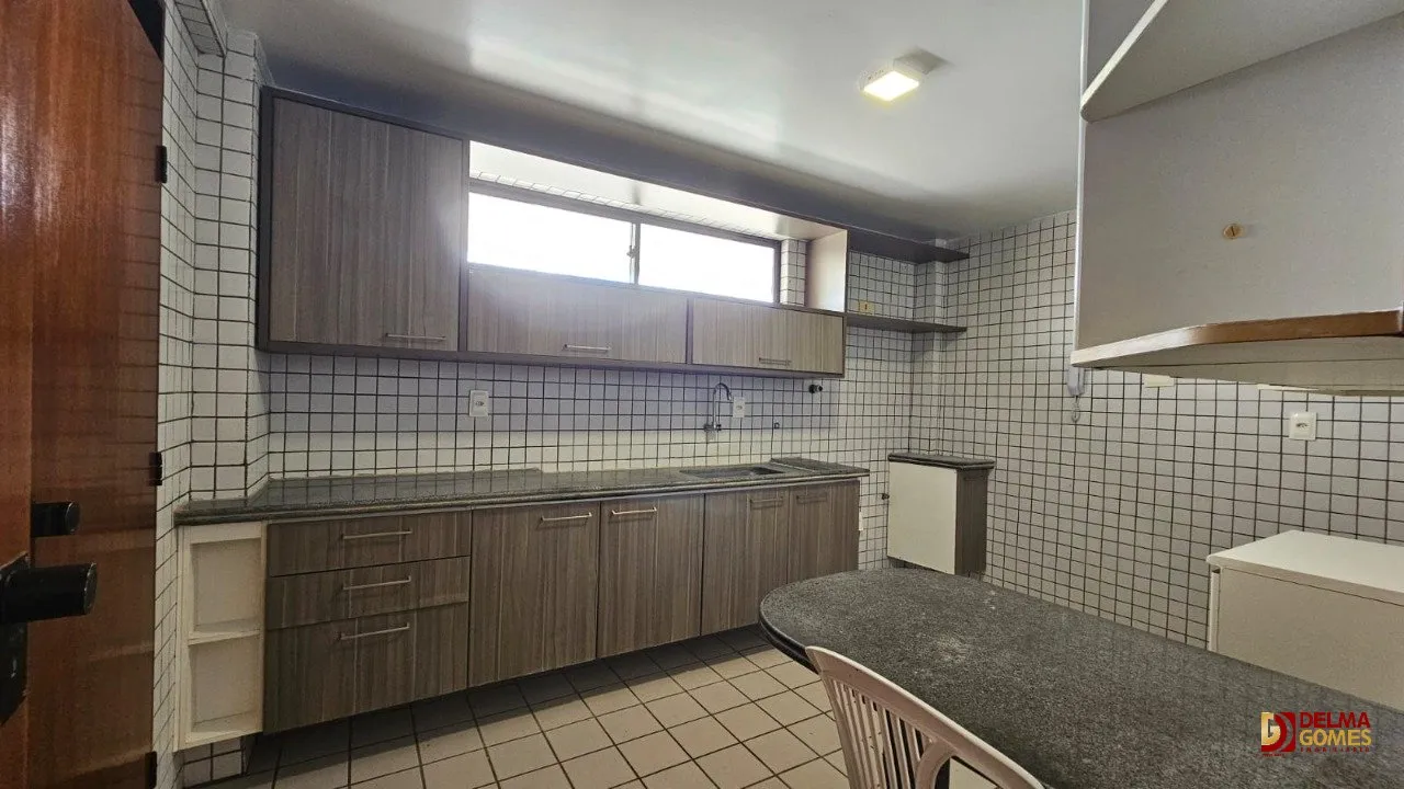 3-bedroom apartment, 1 with its own bathroom, 128 m² — photo 27