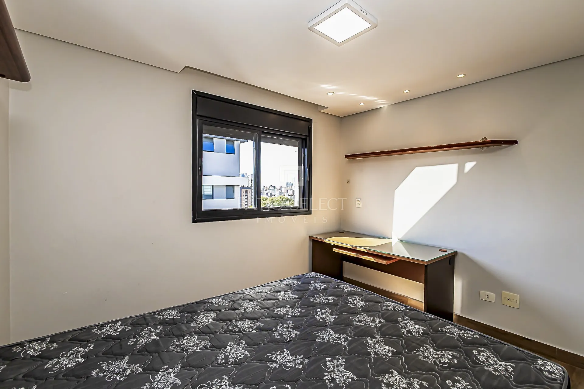 Ванна и 2 спальни: квартира 412 м² — photo 17