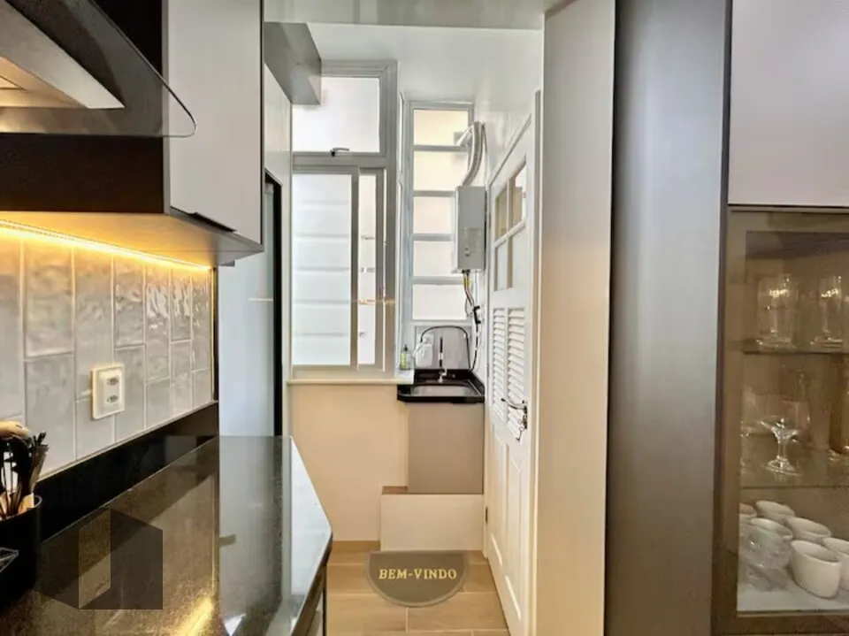 Furnished 2-bedroom apartment with gas stove kitchen — photo 11