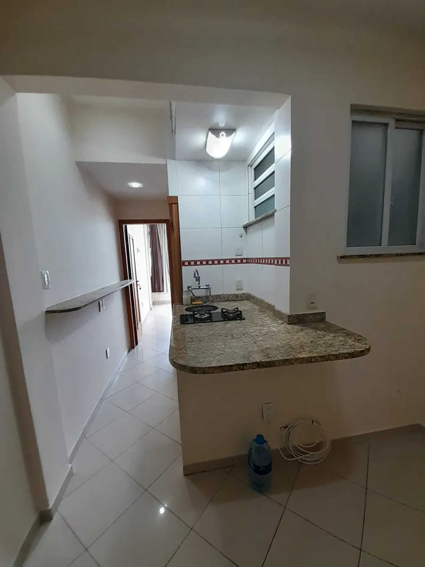One-bedroom apartment with a washing machine — photo 16