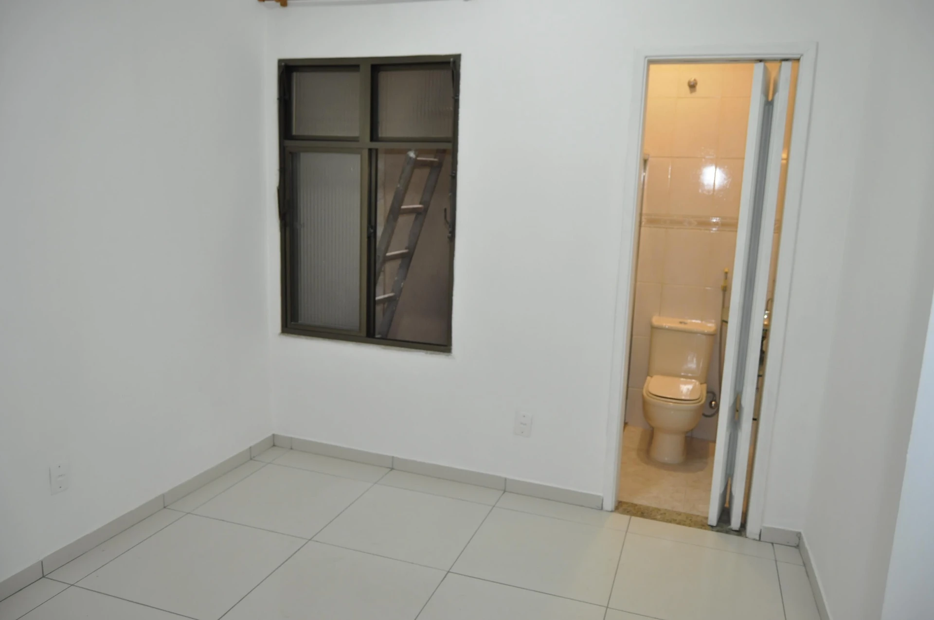 Condo house with 3 bedrooms and a suite — photo 22