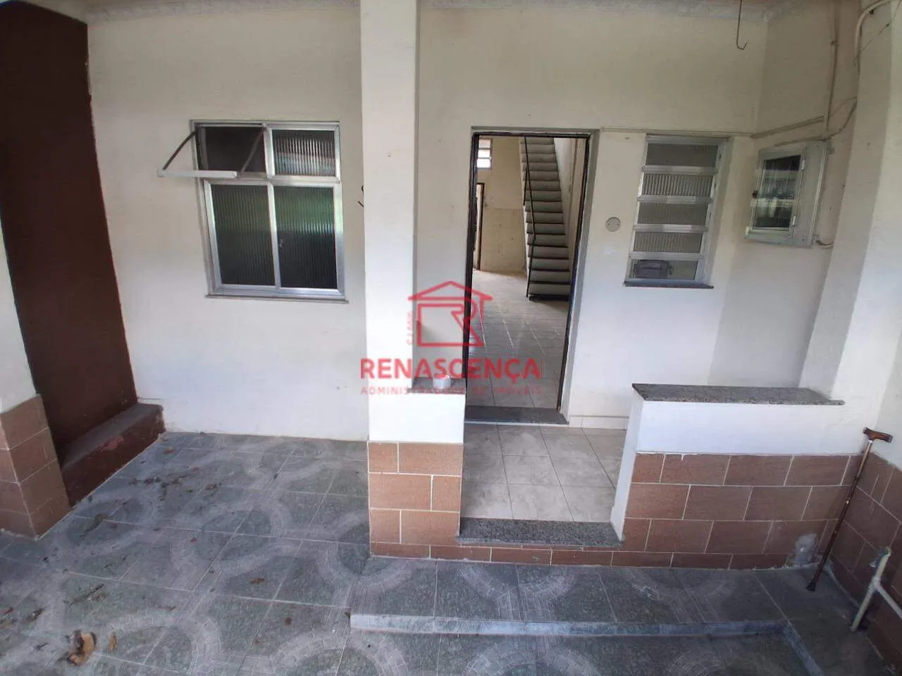 House with 5 bedrooms and 3 bathrooms, with a balcony — photo 6