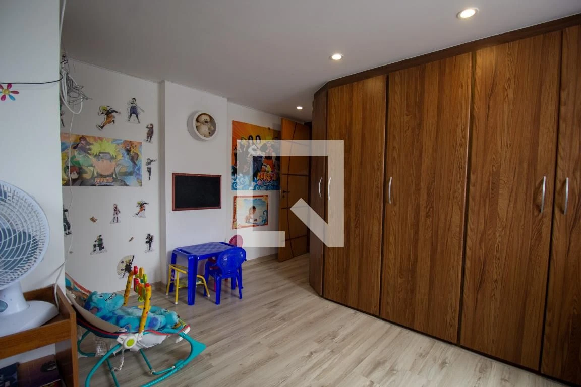 Furnished apartment with 3 en-suite bedrooms — photo 33