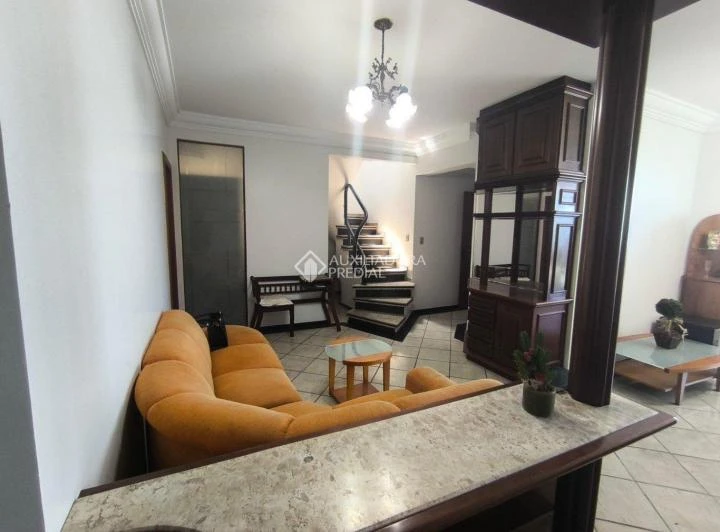 Furnished 228 m² apartment with 2 bedrooms and 4 parking — photo 2