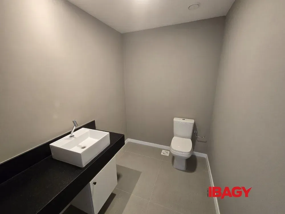 Apartamento de 1 dormitório com suíte e lavabo — photo 4