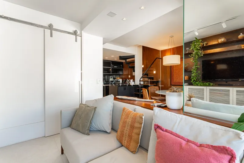 Furnished duplex apartment with 1 bedroom and 3 bathrooms — photo 12