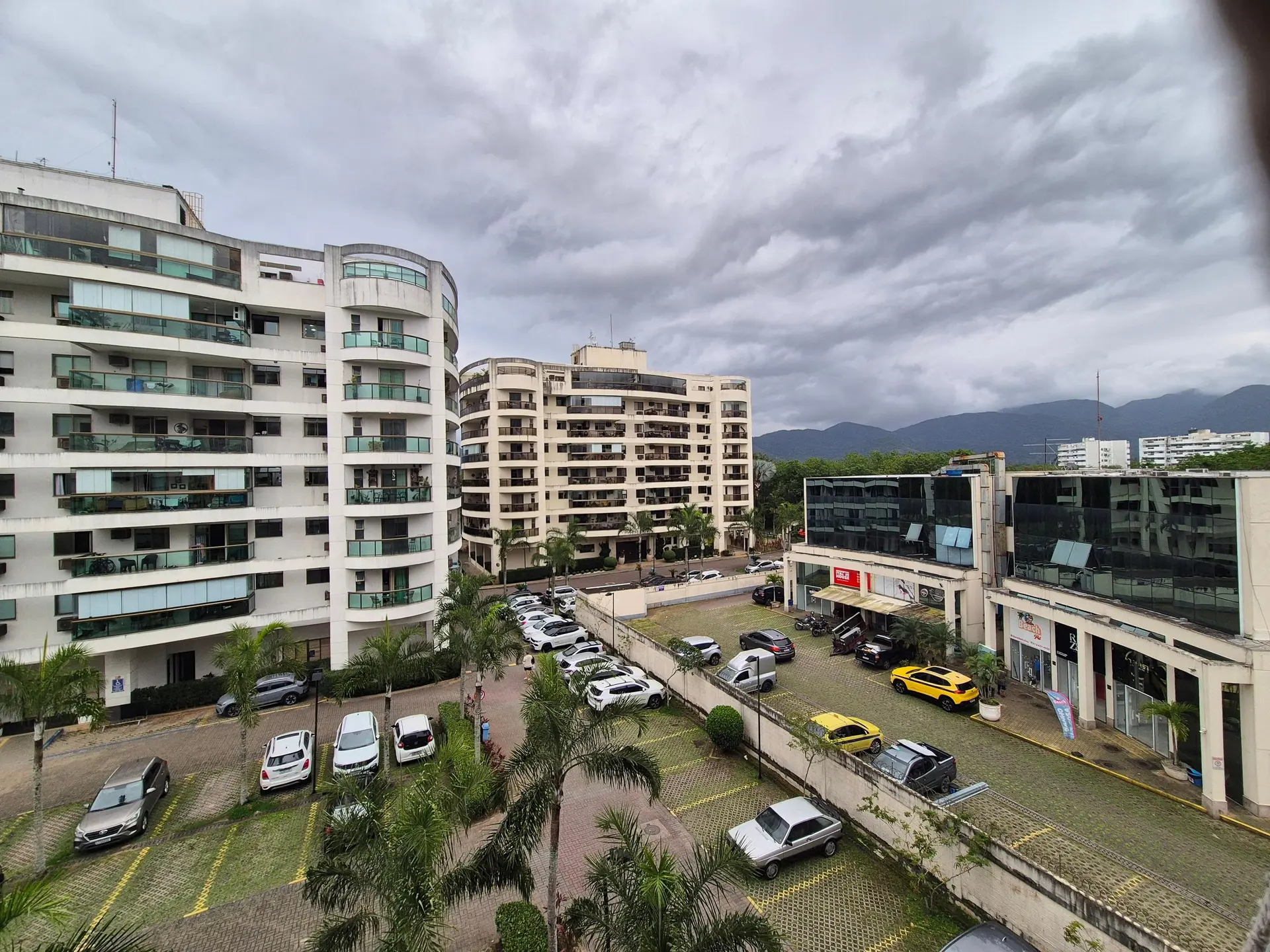 Furnished 3-bedroom apartment with 2 parking spaces — photo 30