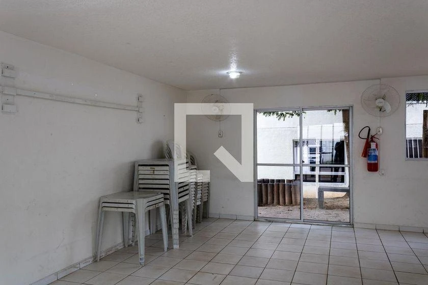 Apartamento para aluguel com 2 quartos e 1 banheiro — photo 46