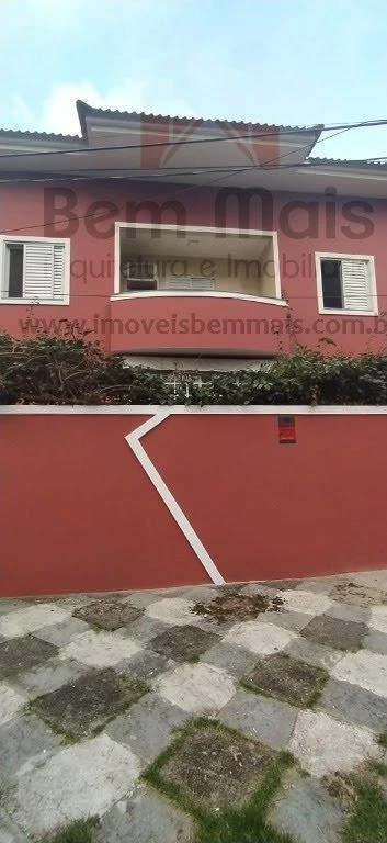 Unfurnished 4-bedroom apartment with closed kitchen — photo 2
