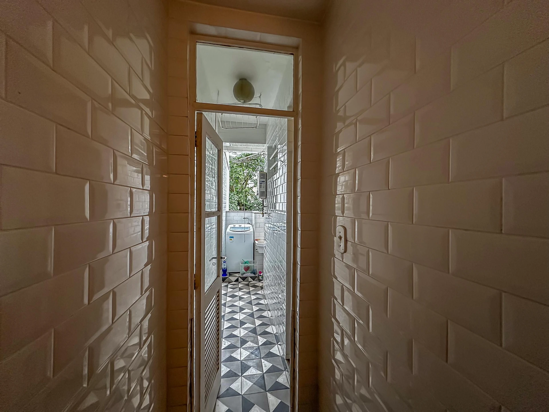 Apartamento amueblado con 2 habitaciones y 2 baños — photo 9