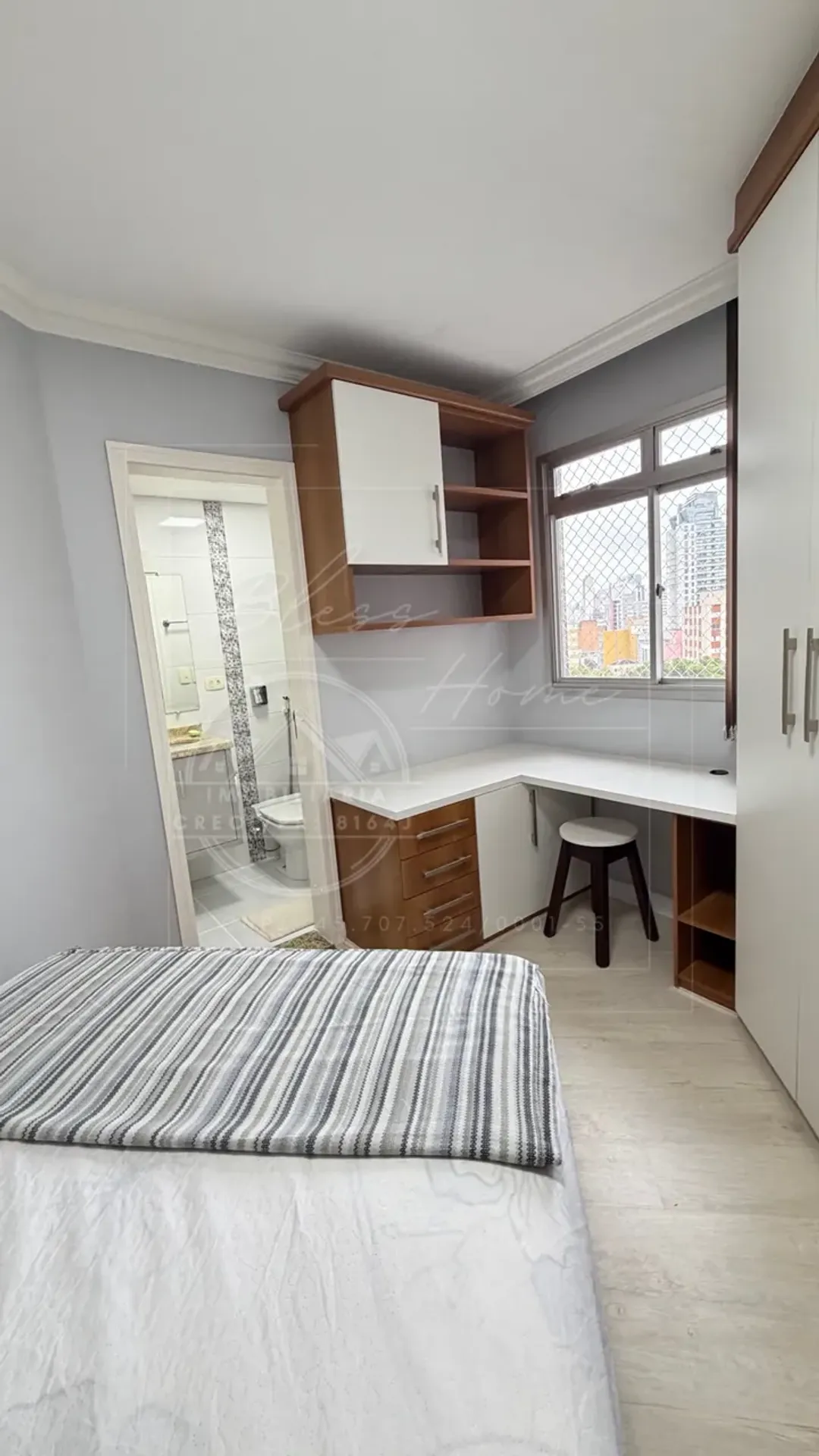 Apartamento mobiliado com armários embutidos no quarto — photo 11