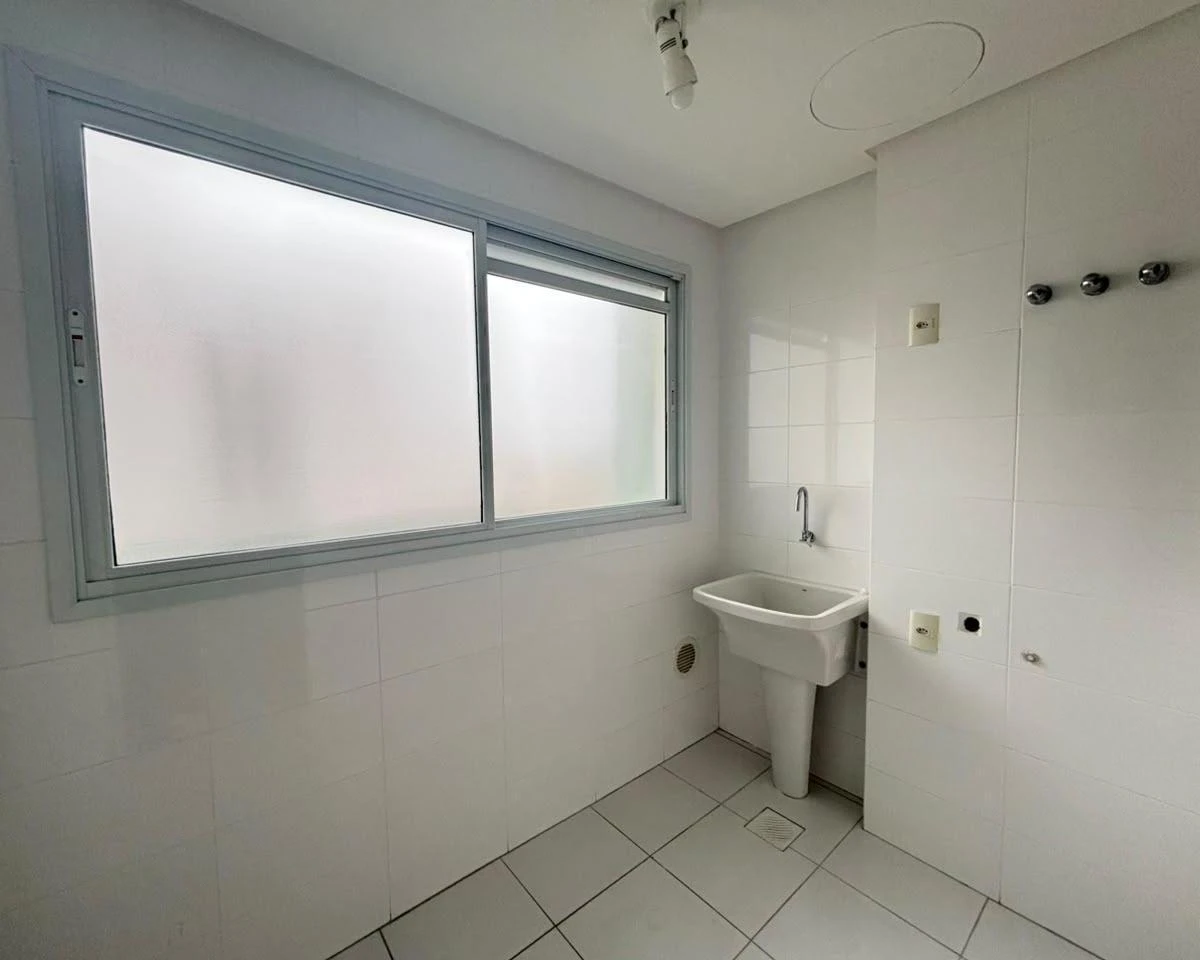 Apartment, 96 m², with a grill on the balcony — photo 11