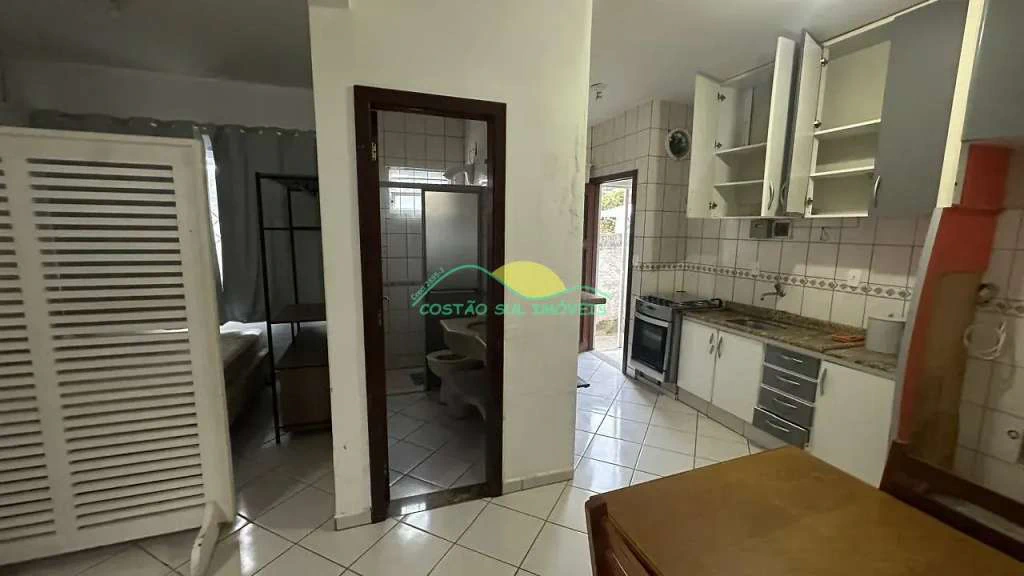 Furnished 30 m² studio with open-plan gas kitchen — photo 7