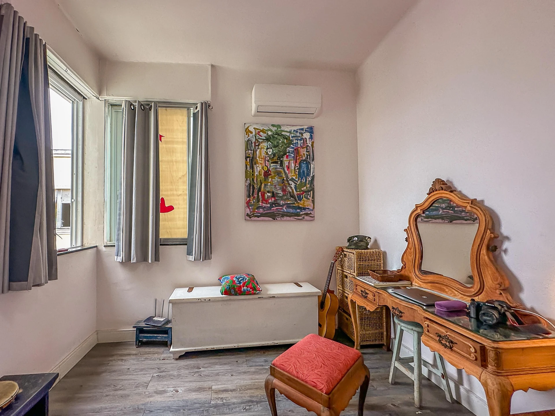 Furnished studio, 33 m², with a home office — photo 19