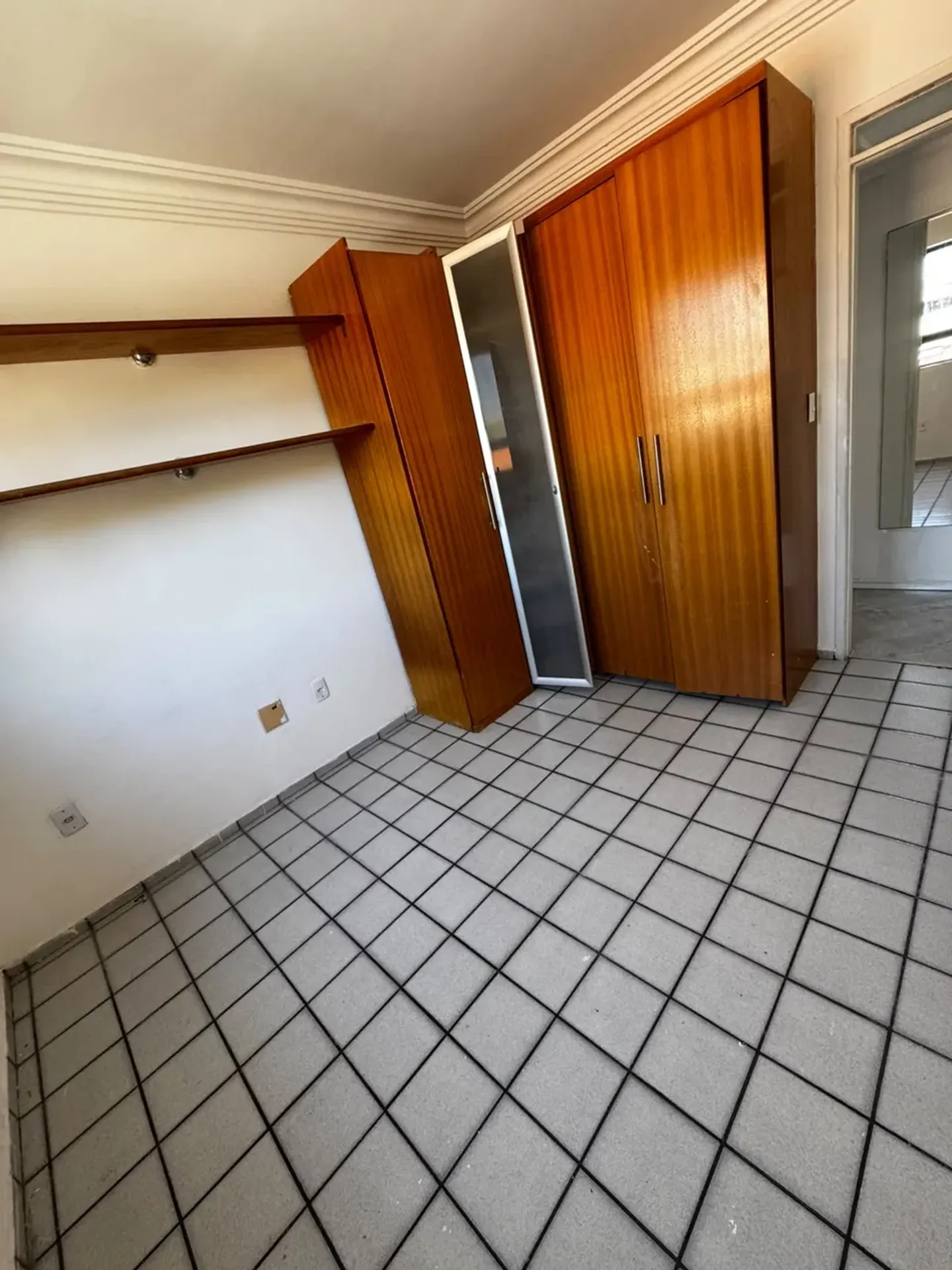 3-bedroom apartment with an enclosed balcony — photo 21