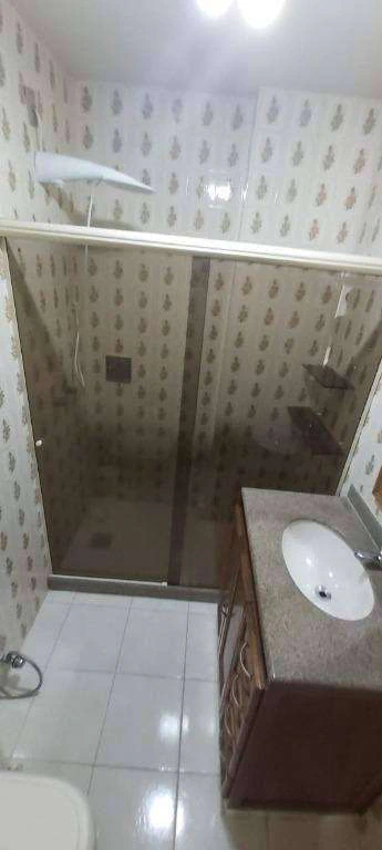 Apartment with 3 bedrooms and 4 bathrooms — photo 27