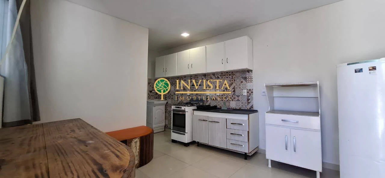 One-bedroom house with a home office in Florianópolis