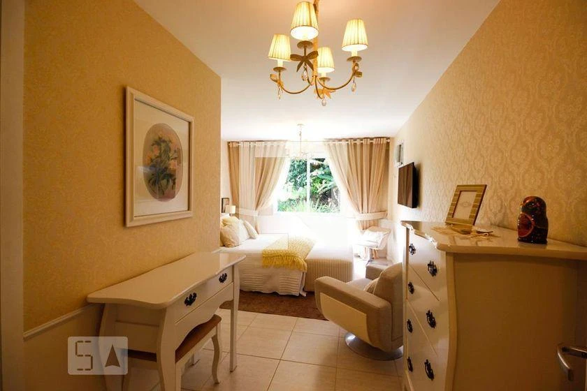House for rent with 4 en-suite bedrooms and 450 m² — photo 2