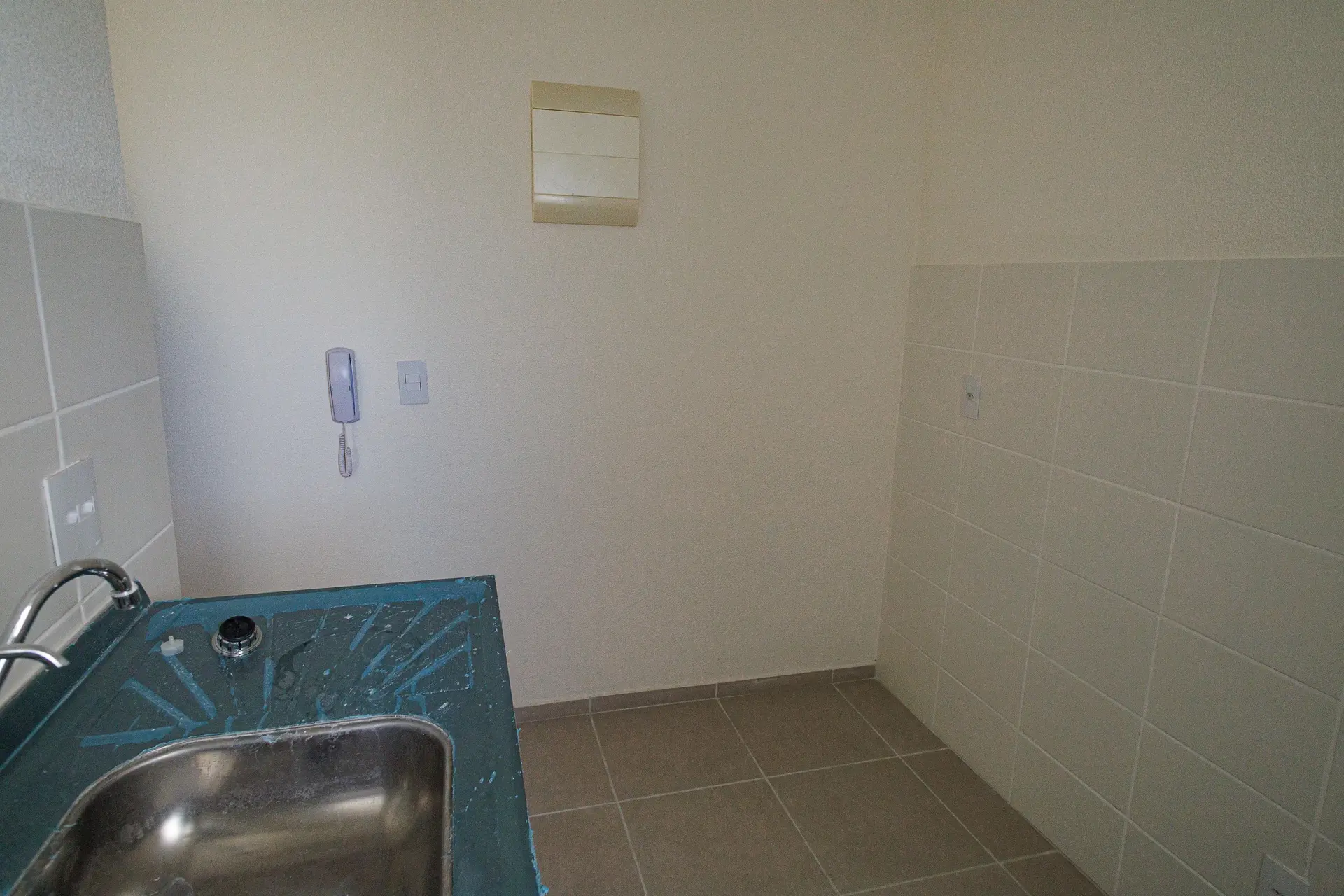 Apartamento sin amueblar de 2 dormitorios con plaza y lavandería — photo 14