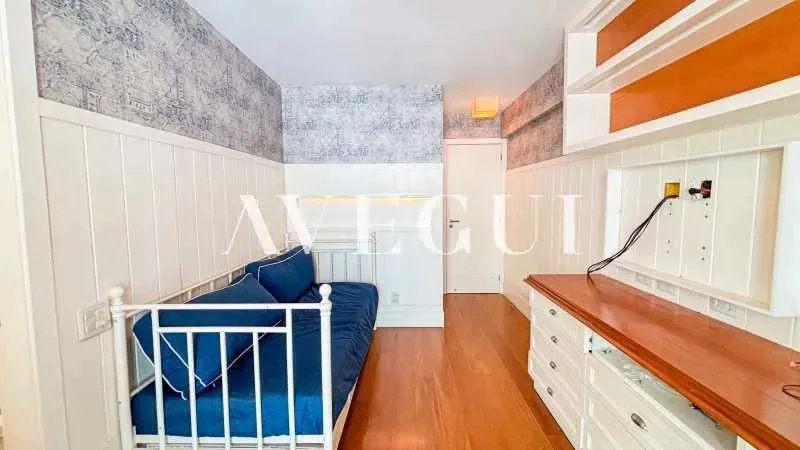 2-bedroom apartment with glassed-in balcony and 4 parking — photo 3