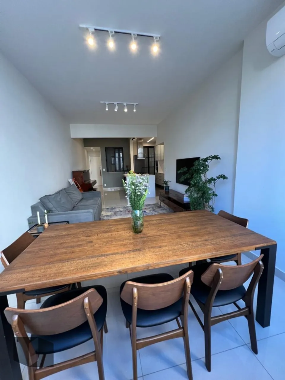Furnished apartment with 3 bedrooms and 3 bathrooms — photo 10