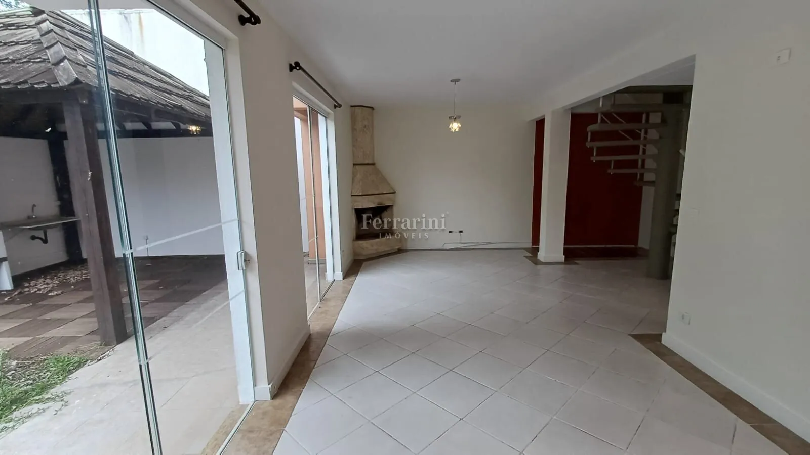 Rental house with 3 bedrooms and 4 bathrooms — photo 12