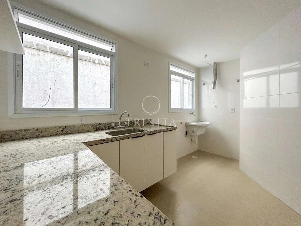 3-bedroom apartment with a gourmet balcony — photo 10