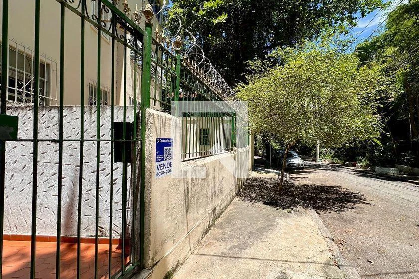 Apartamento de 3 quartos com cozinha separada e 70 m² — photo 32