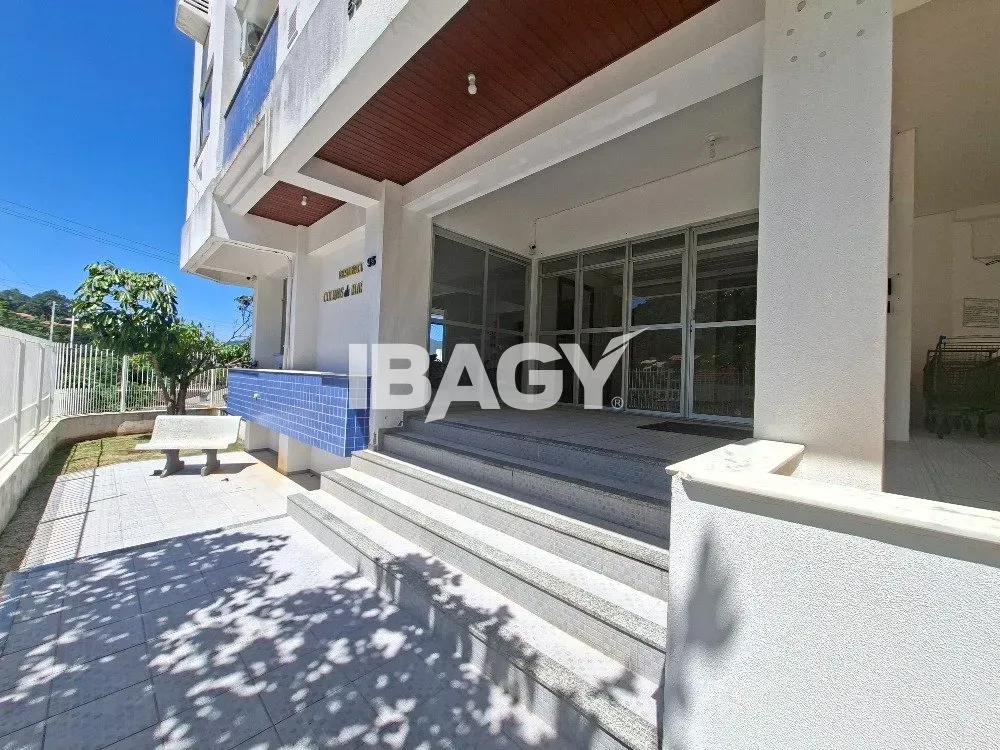Apartamento de 2 dormitorios con 73 m², 1 plaza y balcón — photo 24