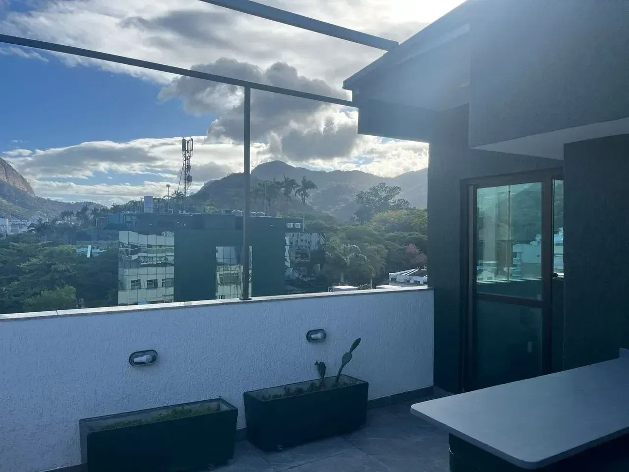 Apartment with 3 bedrooms and 5 bathrooms with view — photo 28