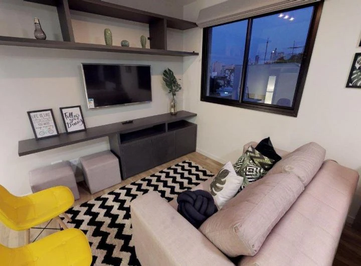1-bedroom apartment with 24-hour concierge — photo 5