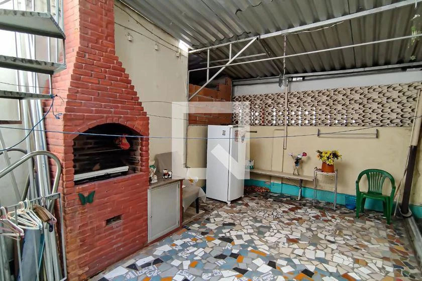 Rental house with 4 bedrooms and 600 m² — photo 50