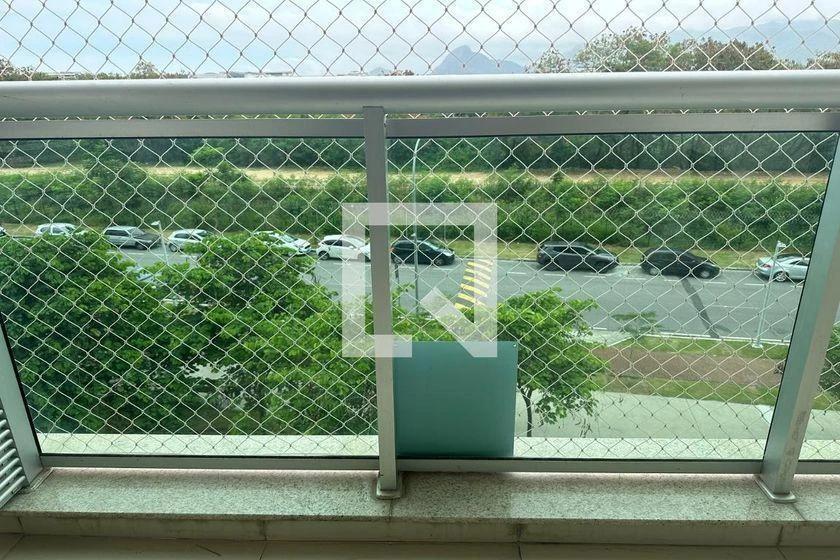 Furnished 2-bedroom apartment with balcony — photo 22