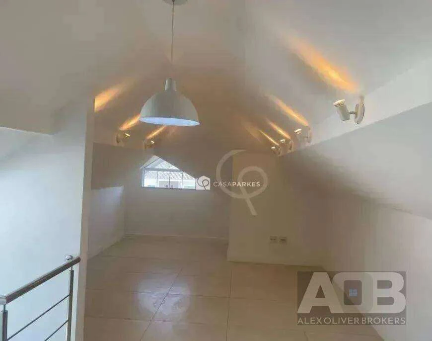 280 m² house with 5 bedrooms and an open-plan kitchen — photo 15
