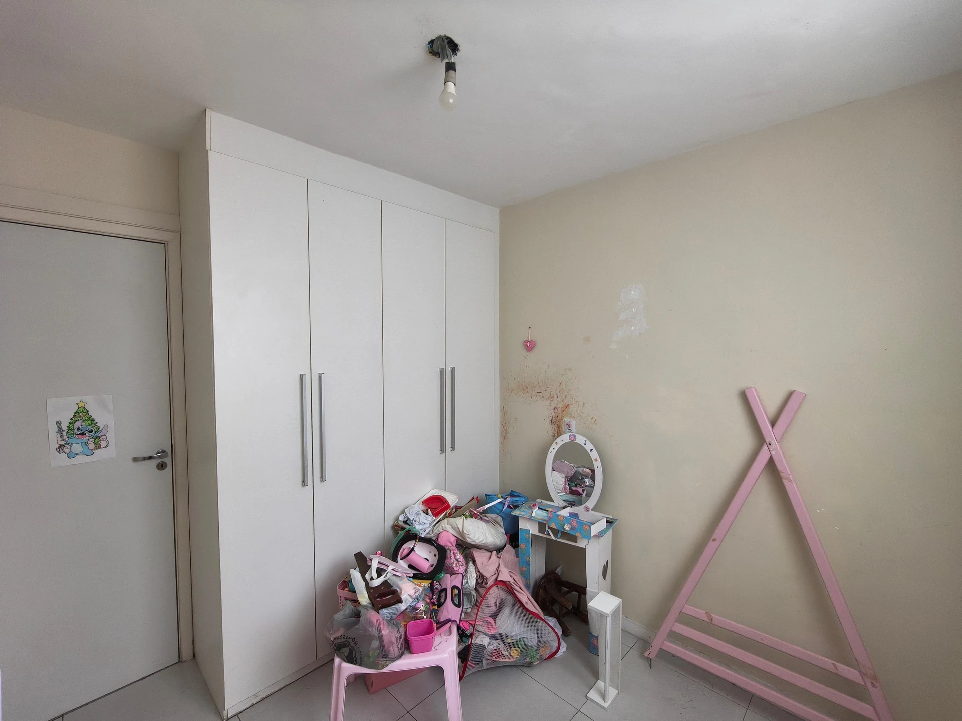 2-bedroom apartment in a building with a gym — photo 6