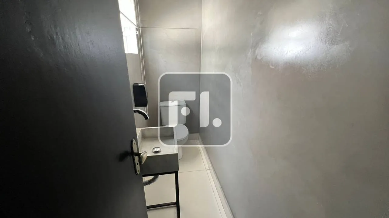 Дом с 4 спальнями, 4 ванными и 160 м² — photo 28