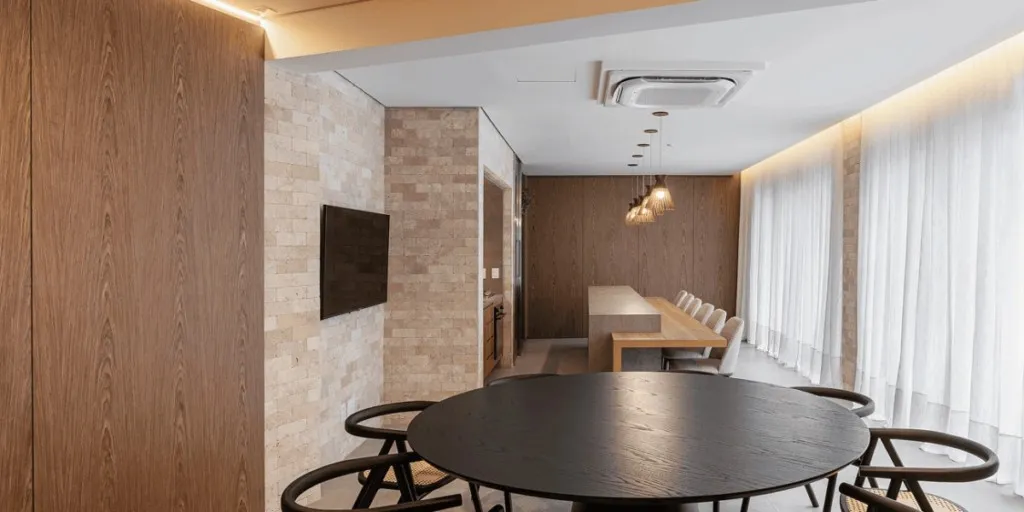 Rental apartment with 2 en-suite bedrooms and 125 m² — photo 80
