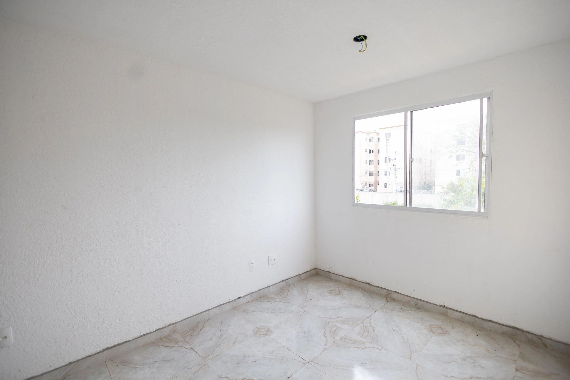 Rental apartment with 2 bedrooms and 1 bathroom — photo 12