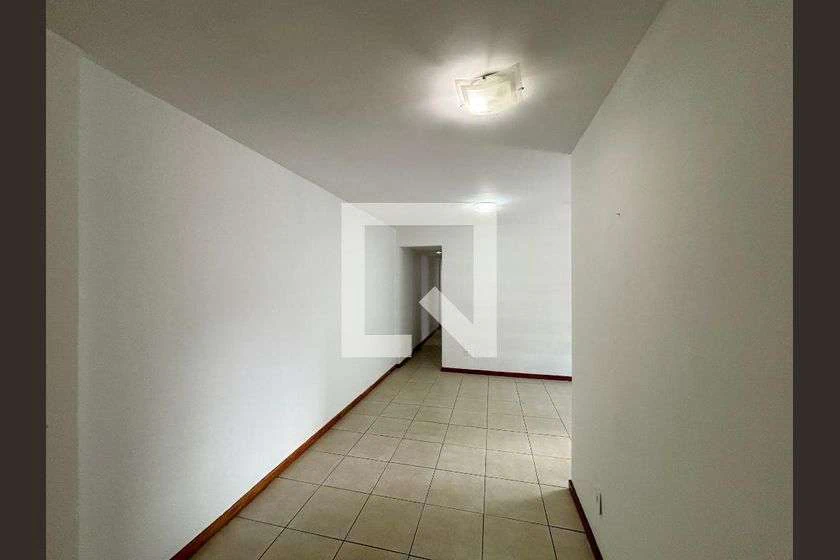 111 m² rental apartment with 3 bedrooms and 2 parking spots — photo 26