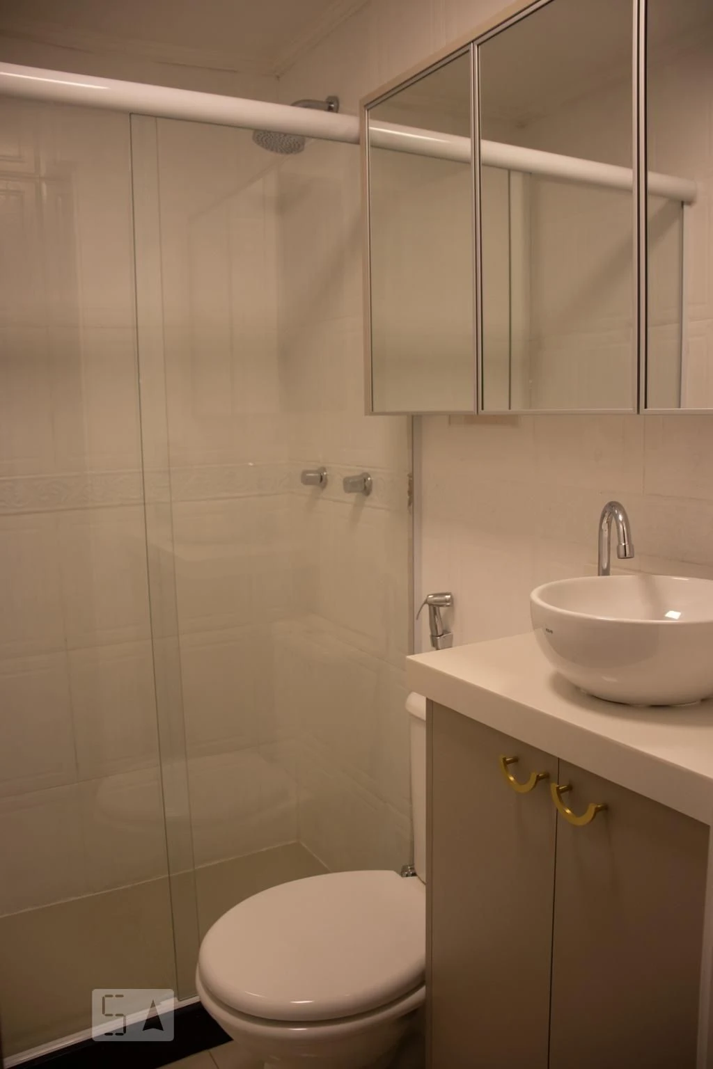 Furnished 2-bedroom apartment with enclosed glass balcony — photo 30
