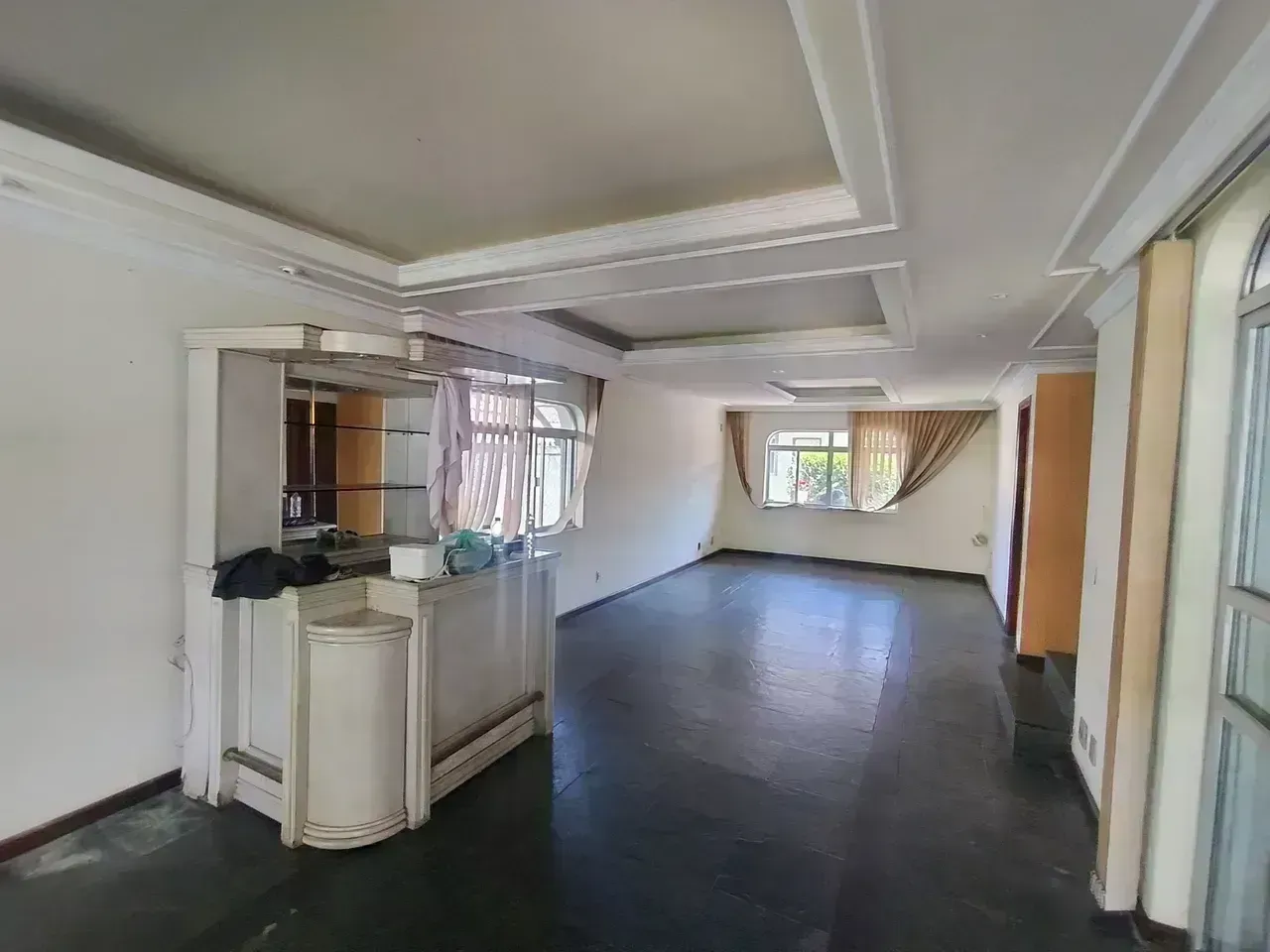 Casa com 4 quartos, 5 banheiros e 4 vagas — photo 15