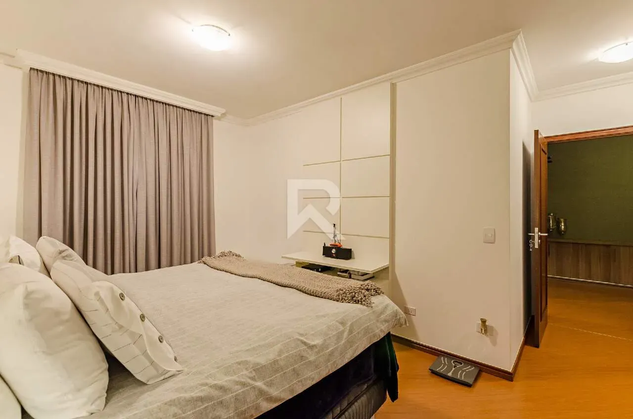 3-bedroom apartment with 3 parking spaces and home office — photo 13
