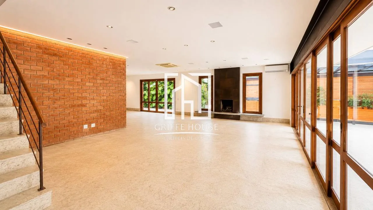 Furnished house with gas open-plan kitchen and 5 bedrooms