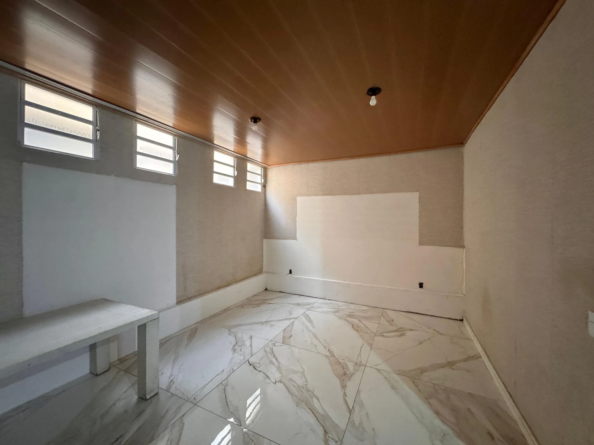 4-bedroom apartment with balcony and private BBQ grill — photo 50
