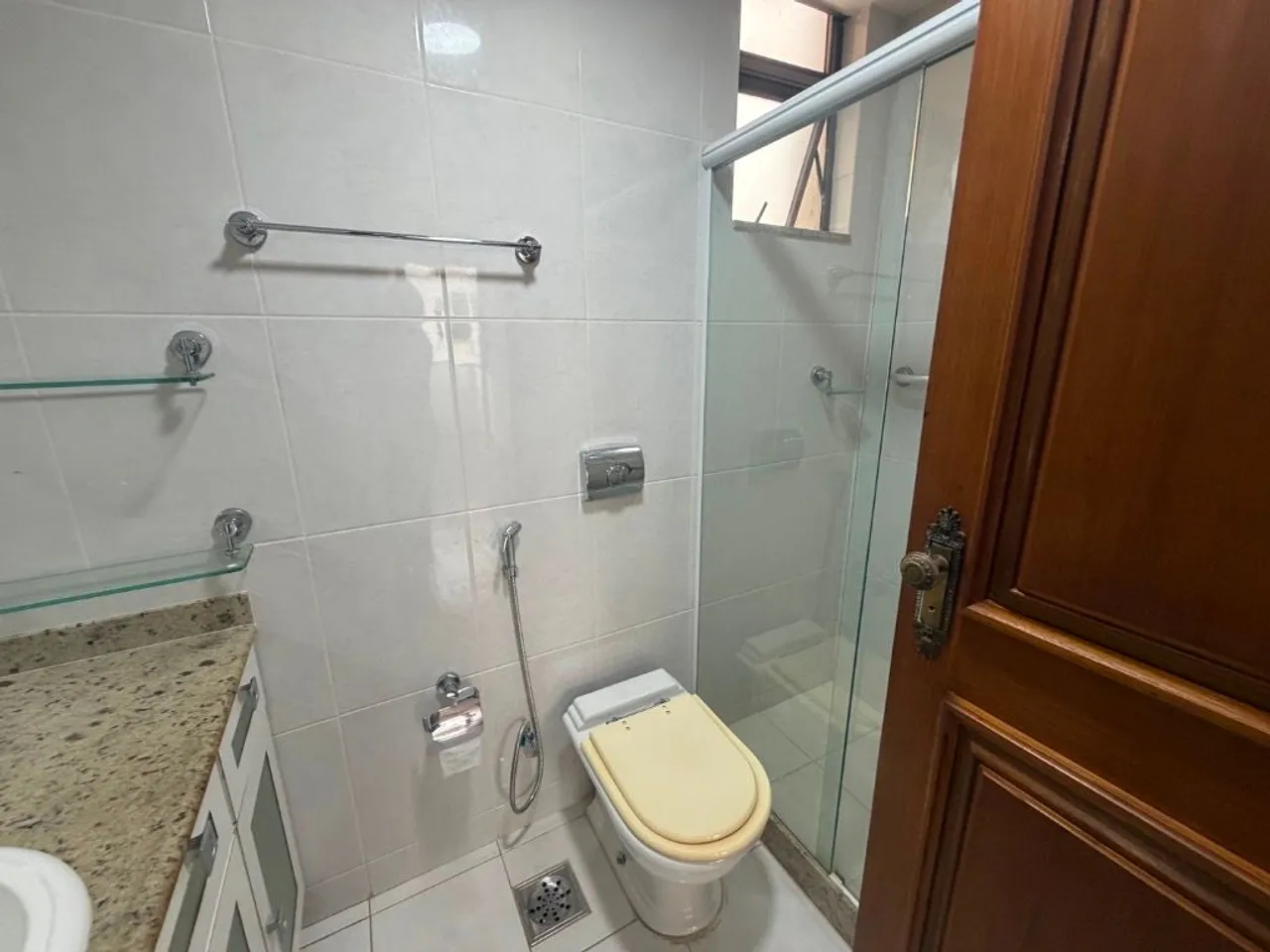 Rental apartment with 4 bedrooms and 4 bathrooms — photo 8