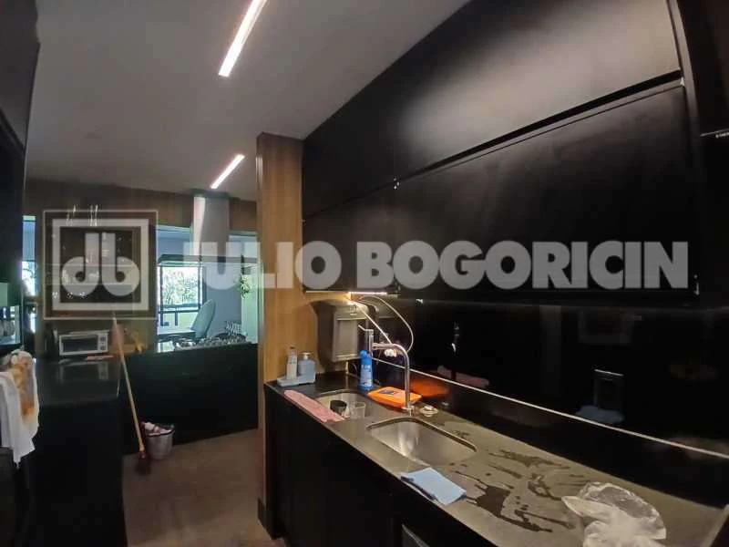 Furnished 191 m² apartment with 4 bedrooms and 2 parking — photo 25