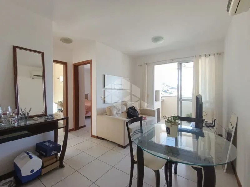Furnished 2-bedroom apartment with 65 m²