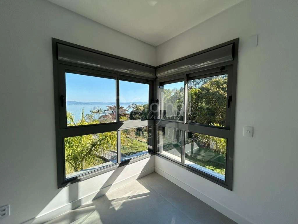 Apartment with 3 en-suite bedrooms and private BBQ — photo 4